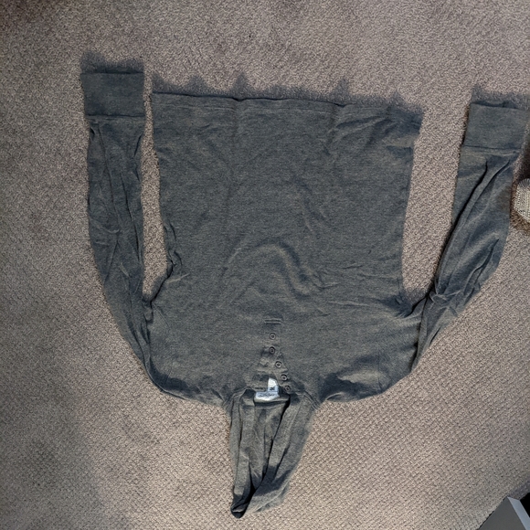 Sweaters and Sweatshirts - Picture 4 of 13